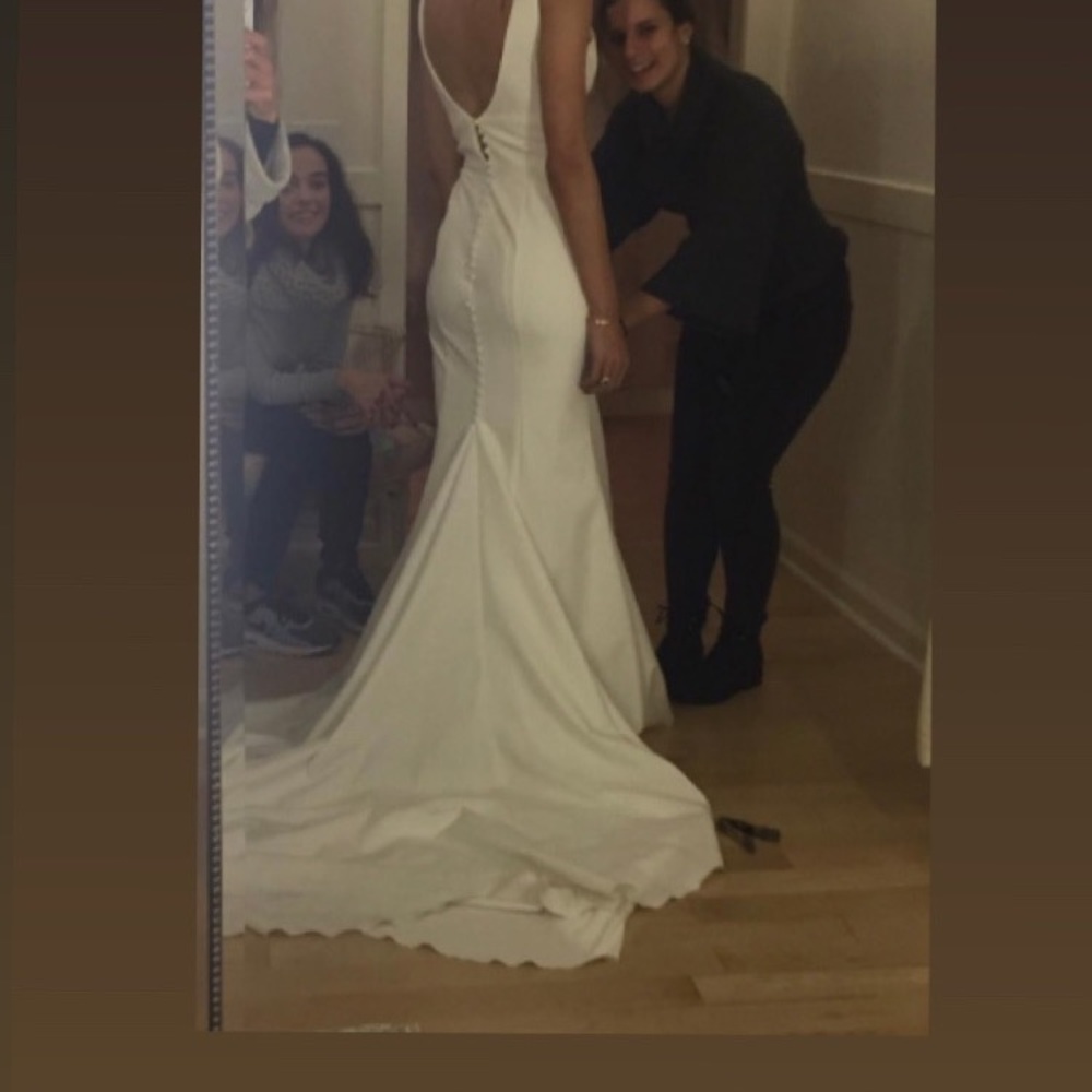 Bridal gown / wedding dress - Picture 2 of 4